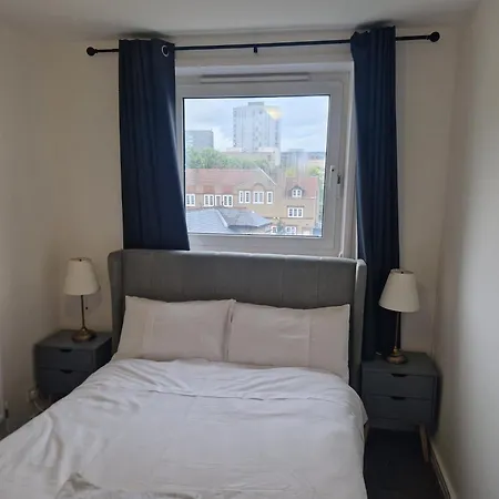 A Lovely Two Bedrooms Flat *