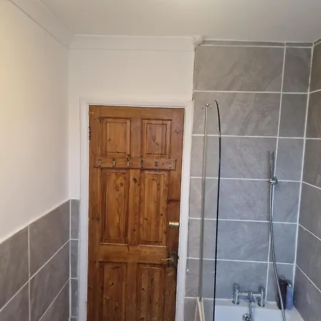 Apartment A Lovely Two Bedrooms Flat London