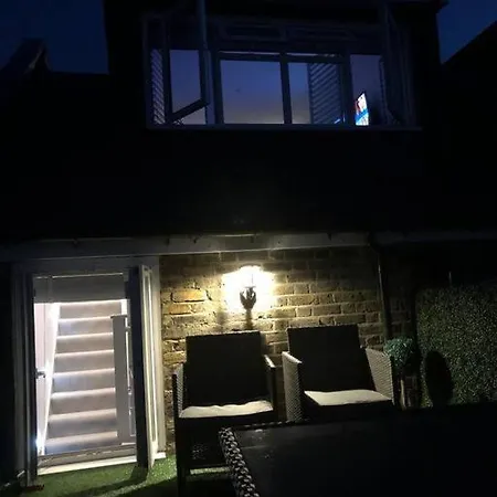 Apartment Luxurious & Modern 2 Bedroom Notting Hill Townhouse London