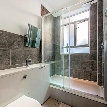 Parsons Flat London