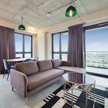 Home-like Comfort At The Robinson In *