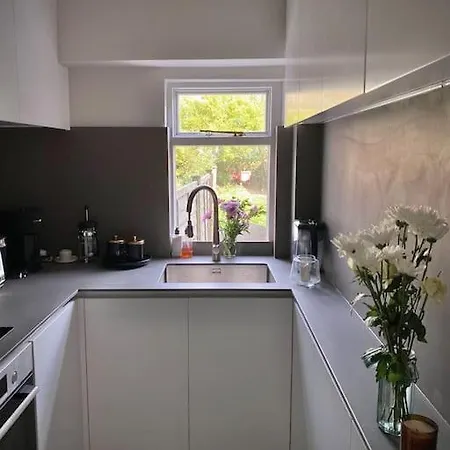 Luxury 2-bed Flat With Garden In Hampstead Mansion