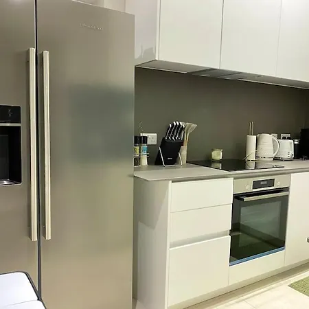 Luxury 2-bed Flat With Garden In Hampstead Mansion London