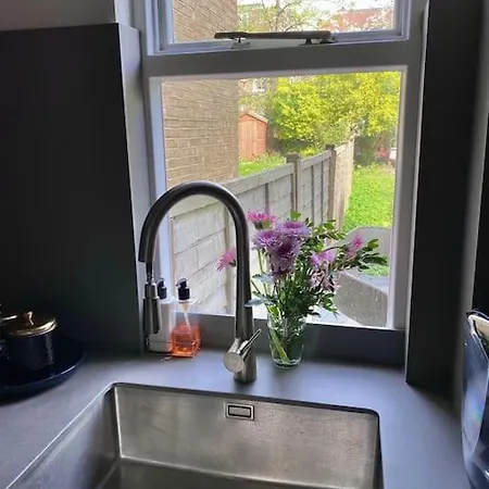 Luxury 2-bed Flat With Garden In Hampstead Mansion Apartment *