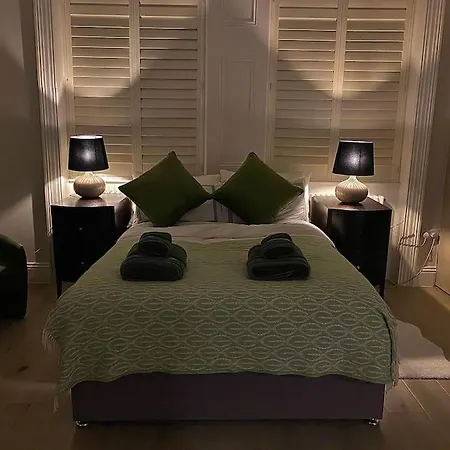 Luxury 2-bed Flat With Garden In Hampstead Mansion Apartment *