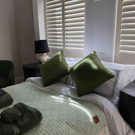 Luxury 2-bed Flat With Garden In Hampstead Mansion *