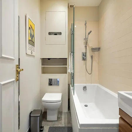 Appartement 5a - Bright And Airy 2 Bedroom - Close To Londen