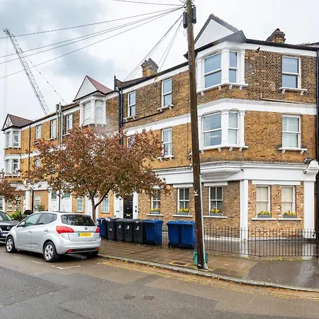5a - Bright And Airy 2 Bedroom - Close To London