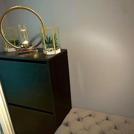 Stunning Luxury Croydon Gatwick Airport Close Purley