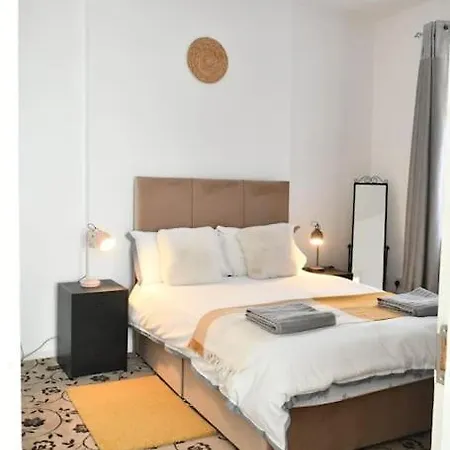 Stylish Luxury Flat In *
