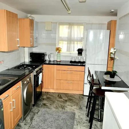 Apartment Stylish Luxury Flat In
