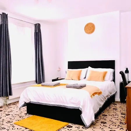 Stylish Luxury Flat In *