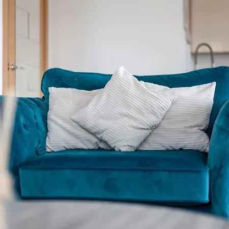 Modern 1-bed With Panoramic View In Londres