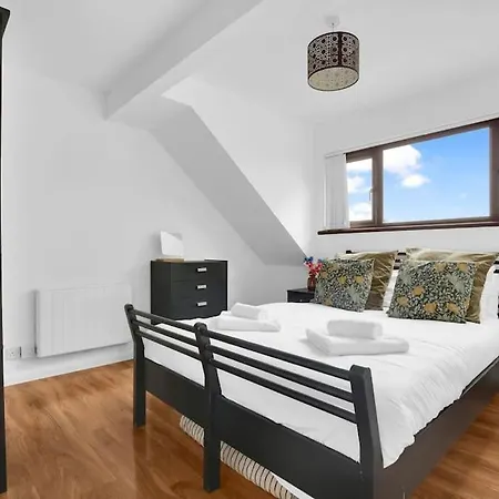 Free Parking Stylish And Relaxing Apartment