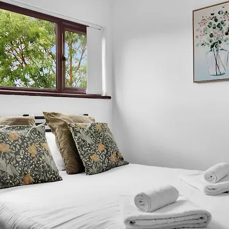 Free Parking Stylish And Relaxing Apartment *
