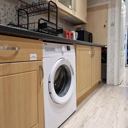 Rowan Crescent's Luxury Stay-in4 Homestay