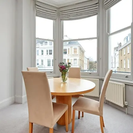 Long Discount Large Bright First-floor Flat London