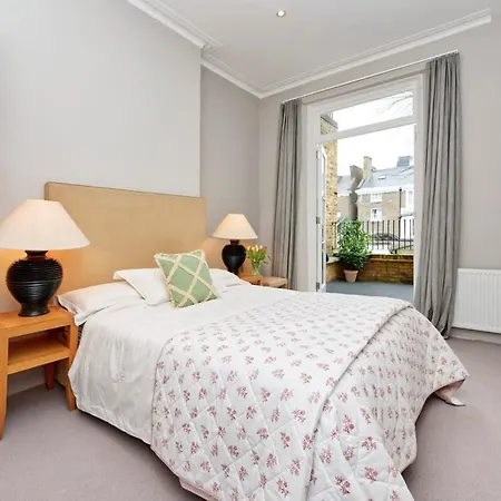 Apartment Long Discount Large Bright First-floor Flat London