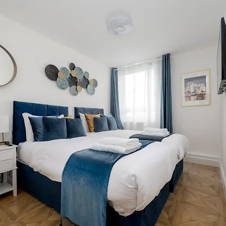 Guestready - Stylish With Parliament Views