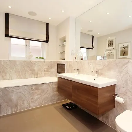 Holiday home Pass The Keys Luxury Essex Oasis Woodford