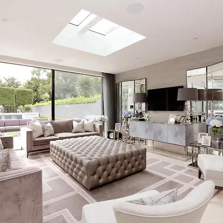 Pass The Keys Luxury Essex Oasis *