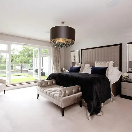 Pass The Keys Luxury Essex Oasis Holiday home *