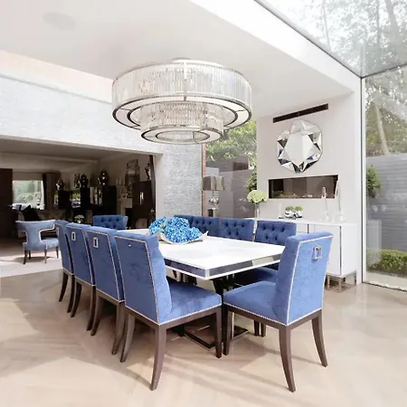 Holiday home Pass The Keys Luxury Essex Oasis Woodford