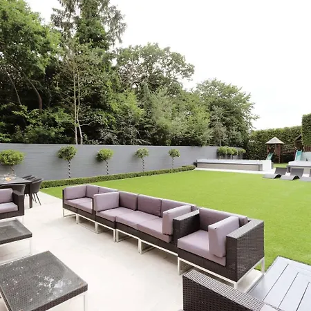Pass The Keys Luxury Essex Oasis Woodford