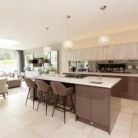 Pass The Keys Luxury Essex Oasis Holiday home