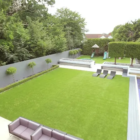 Pass The Keys Luxury Essex Oasis