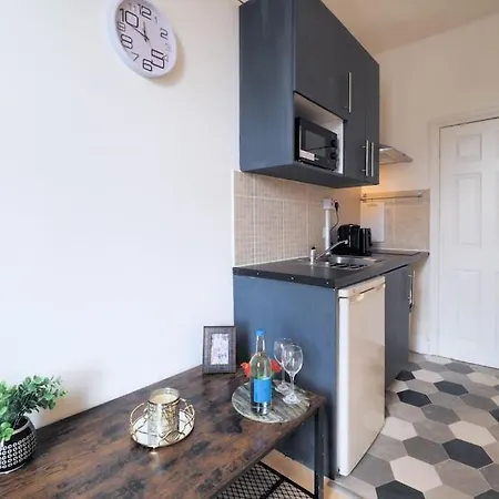 S4 Studio In The Heart Of Kilburn Zone2 Apartment *