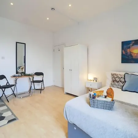 S4 Studio In The Heart Of Kilburn Zone2 London