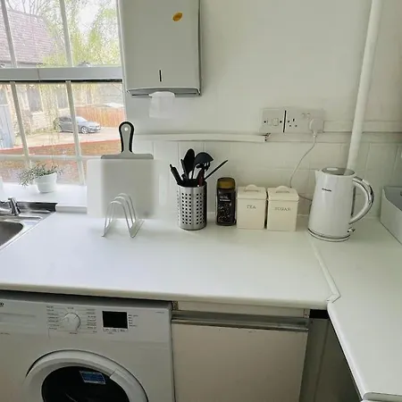 Apartment Entire 2 Bed Flat In