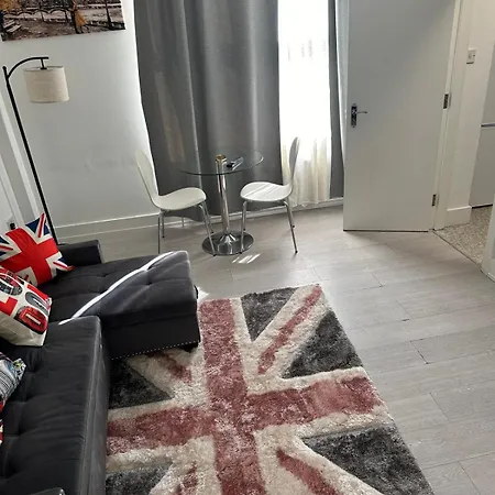 1 Bedroom 30 Minutes To St Pancras *