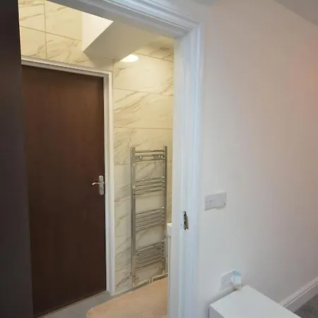 Apartment Lovely 4bedroom