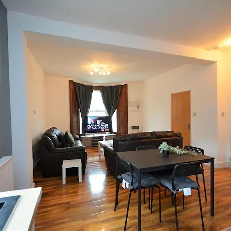 Lovely 4bedroom Apartment