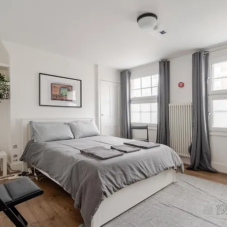 193vbr With Shared Bathrooms London