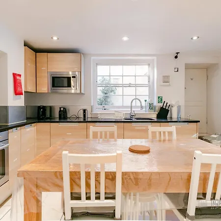 193vbr With Shared Bathrooms *