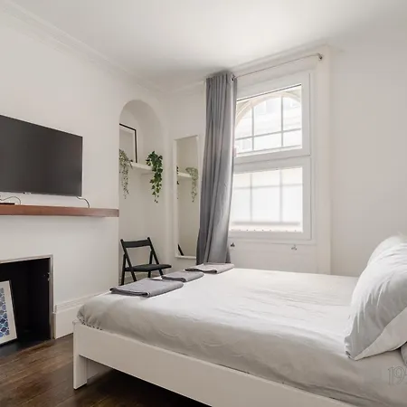193vbr With Shared Bathrooms Homestay London