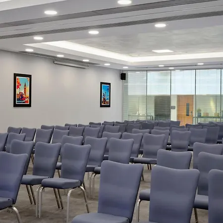 Sheraton Heathrow 4*