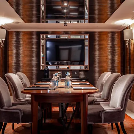 Althoff St James's & Club 5*