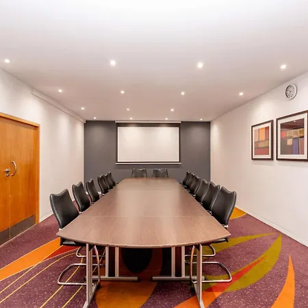 London Stadium Hotel, A Member Of Radisson Individuals 4* Twickenham