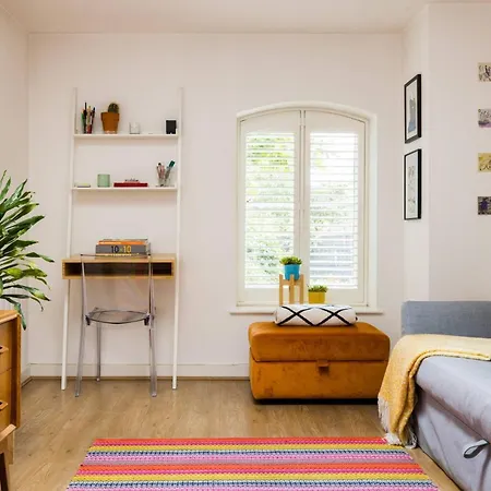 Apartment Wild Roses Serviced - Airport