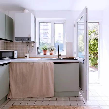 3-bed House - Next To Olympic Park & Westfield *