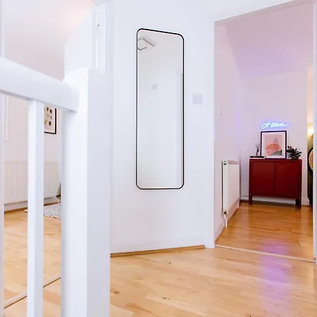 3-bed House - Next To Olympic Park & Westfield London