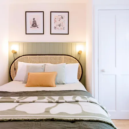 3-bed House - Next To Olympic Park & Westfield *