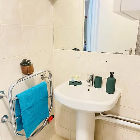 Cosy Private Two Bedroom Apartament In Kensinghton Can Fit Up To 8 Guests Apartment