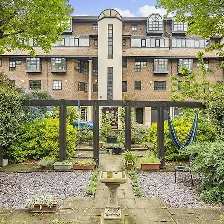 Apartment Modern 3 Bedroom, 3 Bathroom, Parking, River View