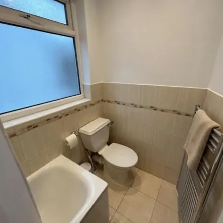 Howie's Place Apartment *