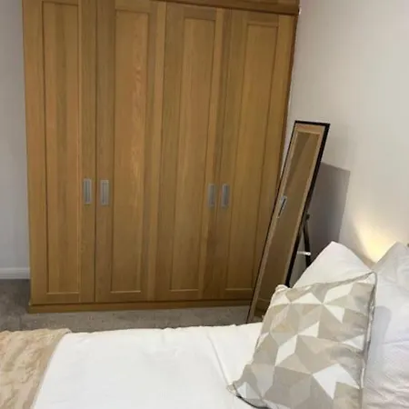 Howie's Place Apartment *